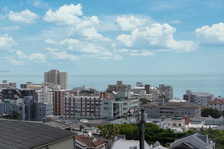 3 Bedroom Property for Sale in Sea Point Western Cape